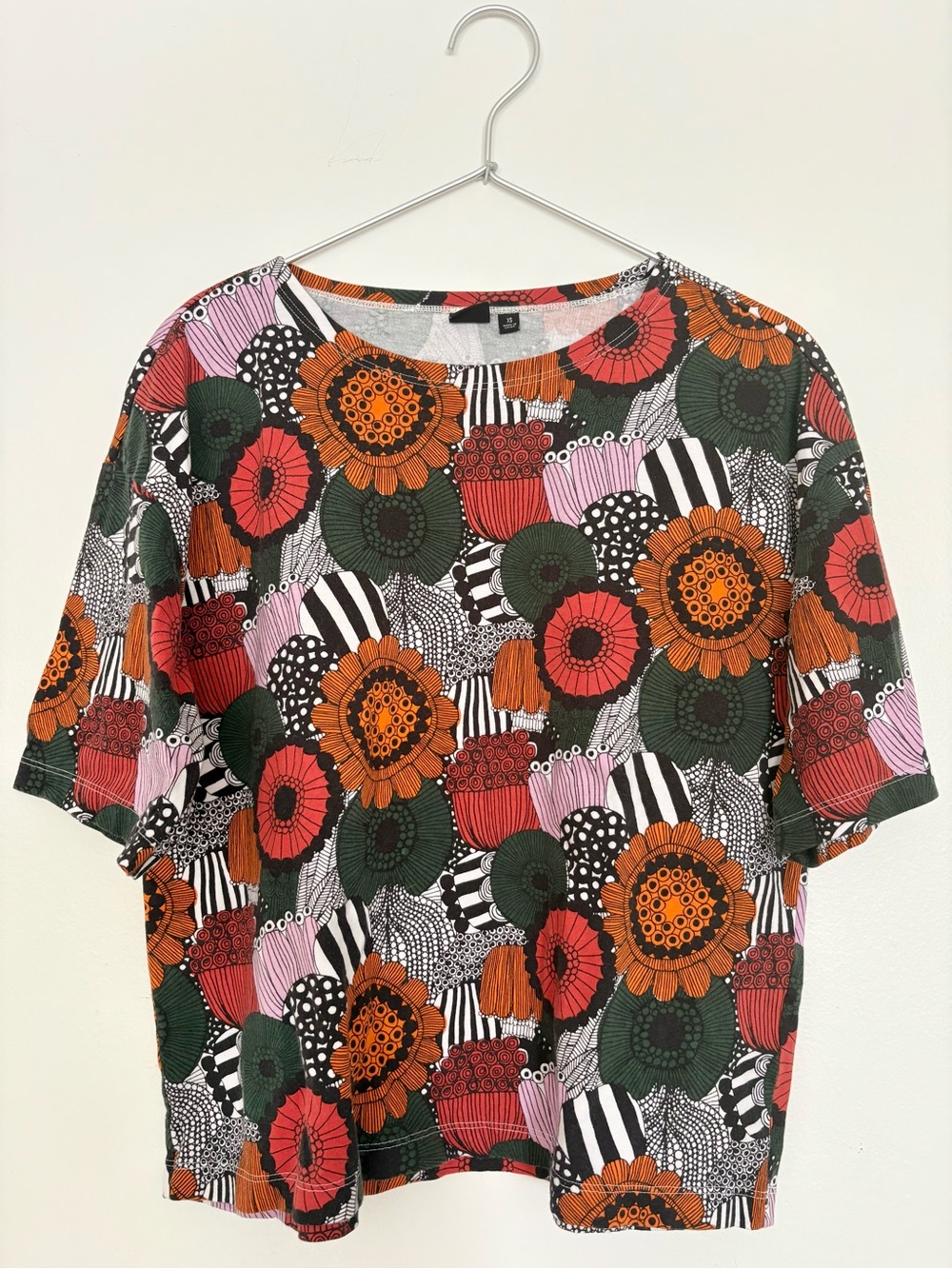 Marimekko ladies XS Uniqlo T shirt